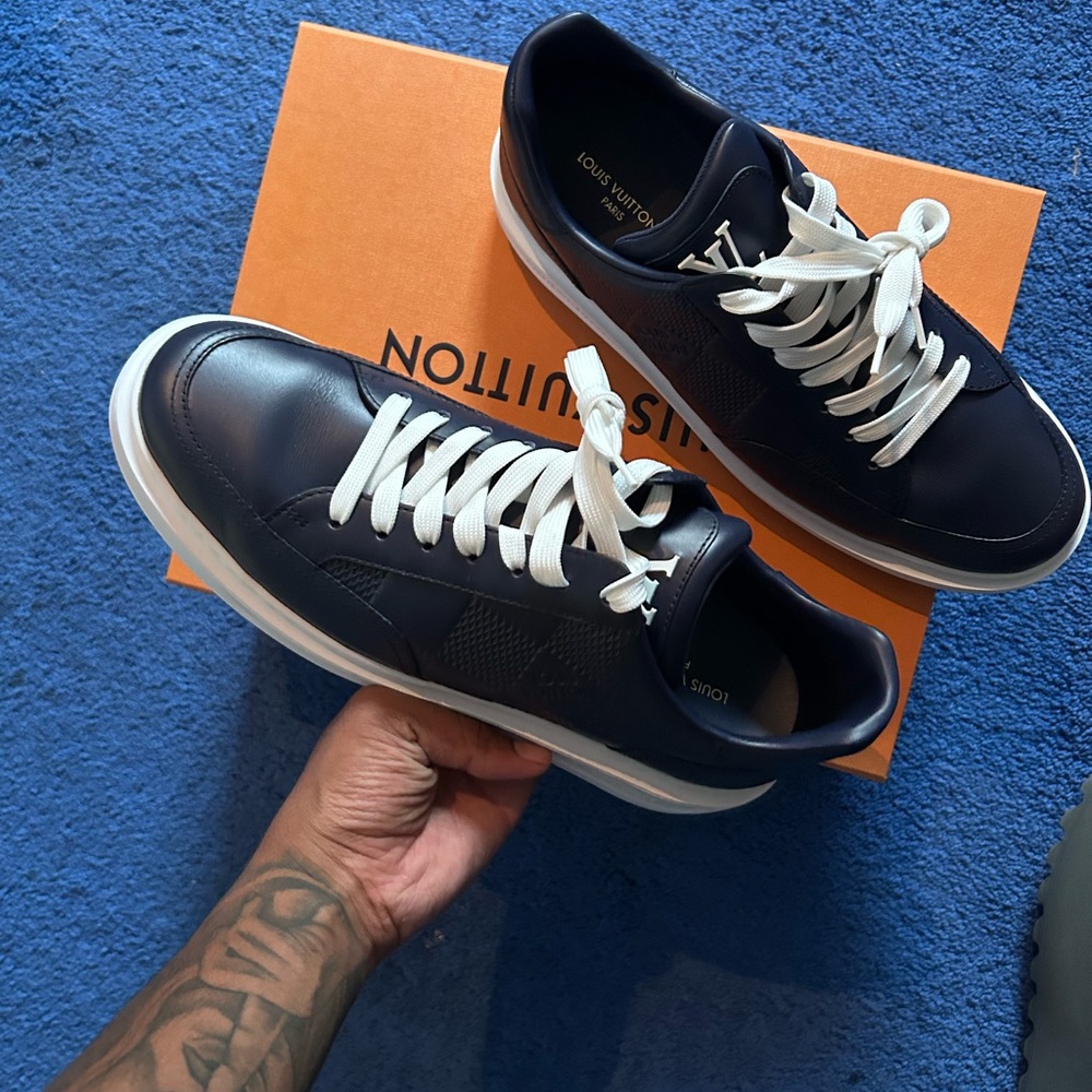 Louis Vuitton Beverly sneakers - Picture 2 of 6